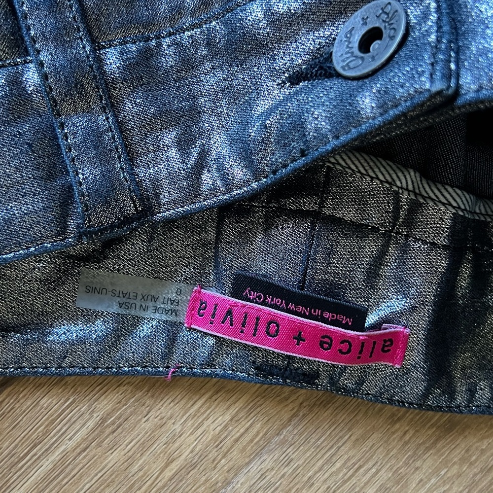 Alice + Olivia skinny jeans with shimmer size 0 - Picture 4 of 7